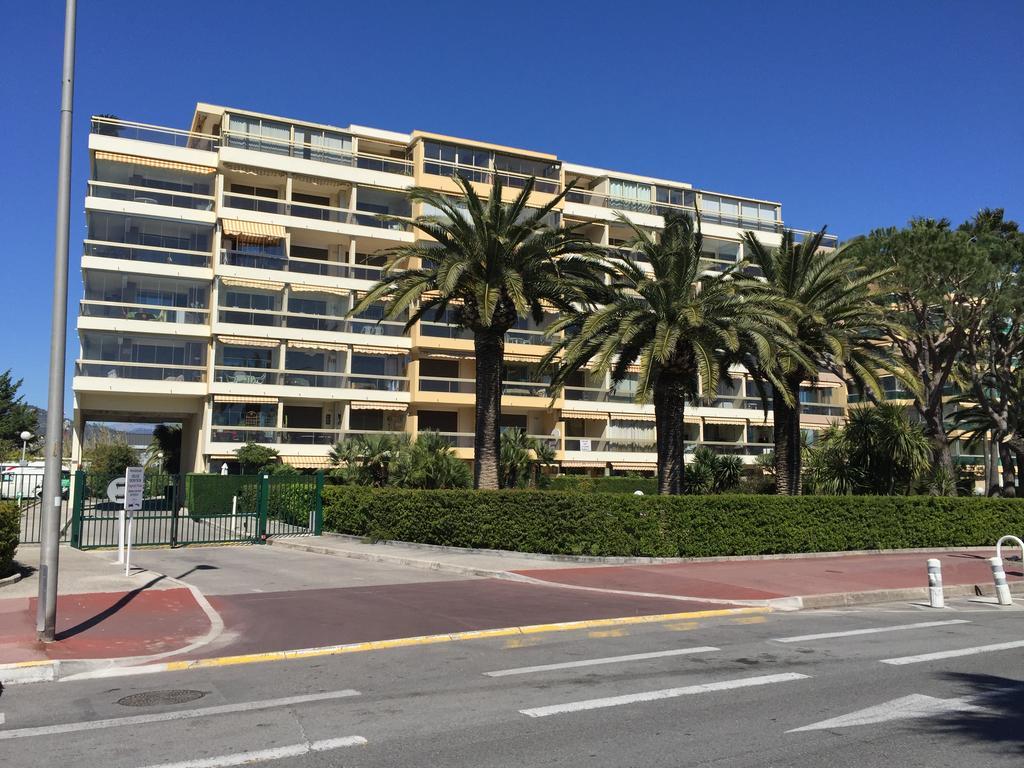 Dionysos Vue Mer Cannes Exterior photo